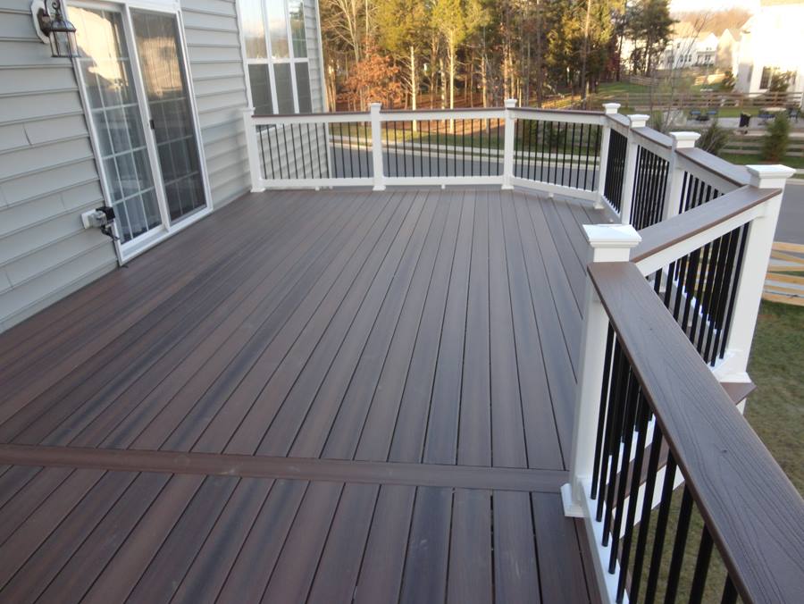 Your deck is a highlight of your property. We ensure that it gets the maintenance it needs to be your favorite outdoor spot for years to come. A Powerful Cleaning Solution Over time, your deck gets worn down. It needs a special cleaning system to restore it to its ‘just installed!’ glory - and that’s where Clean County can help. Our team pairs dynamic power washing equipment with special cleaners to safely clean your composite decking. We use this process to: Kill mold and mildew Remove grease and oil Wash away imperfections, from barbecue spills to grass stains